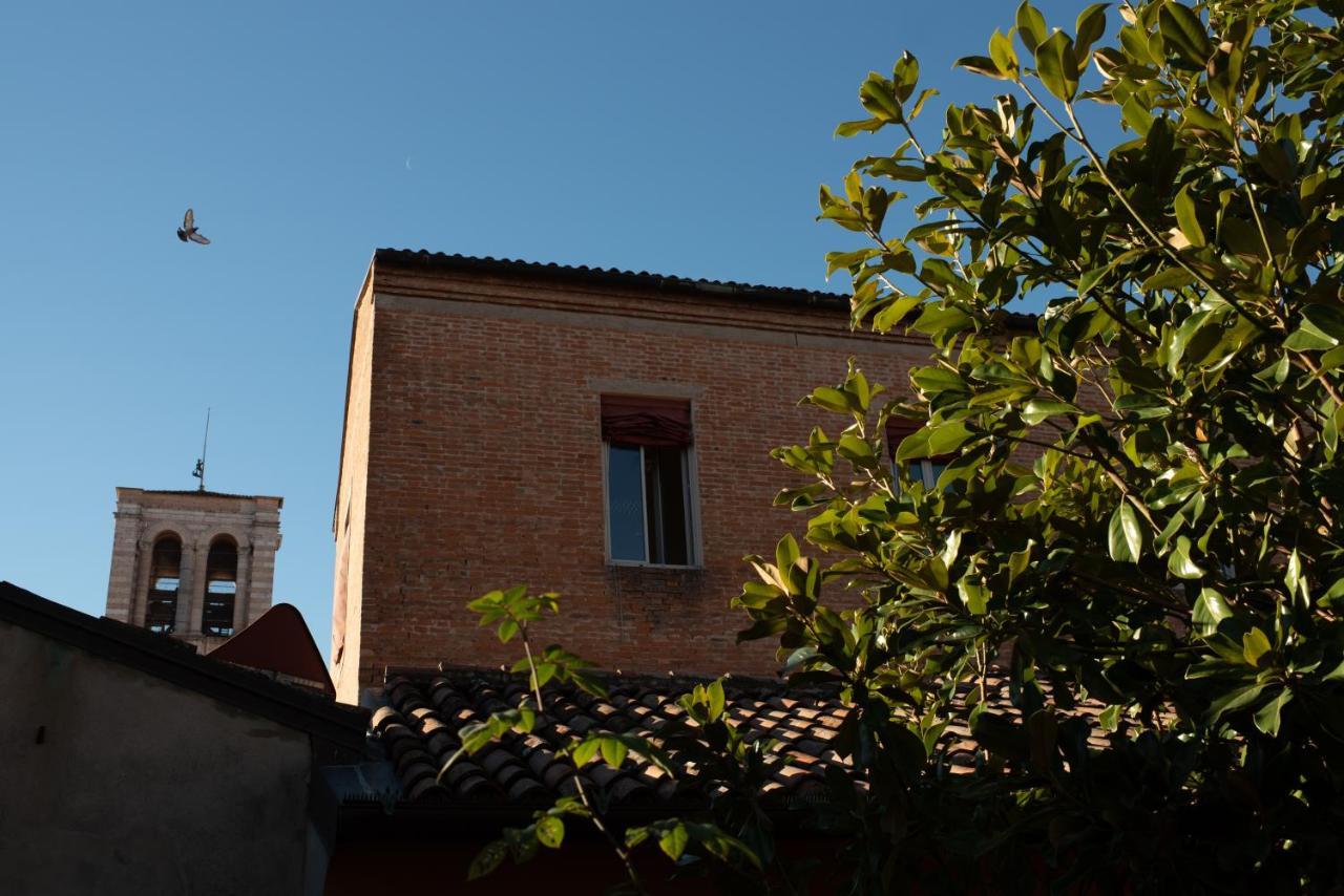 Corte Degli Estensi, Romantica Mansardina فيرّارا المظهر الخارجي الصورة