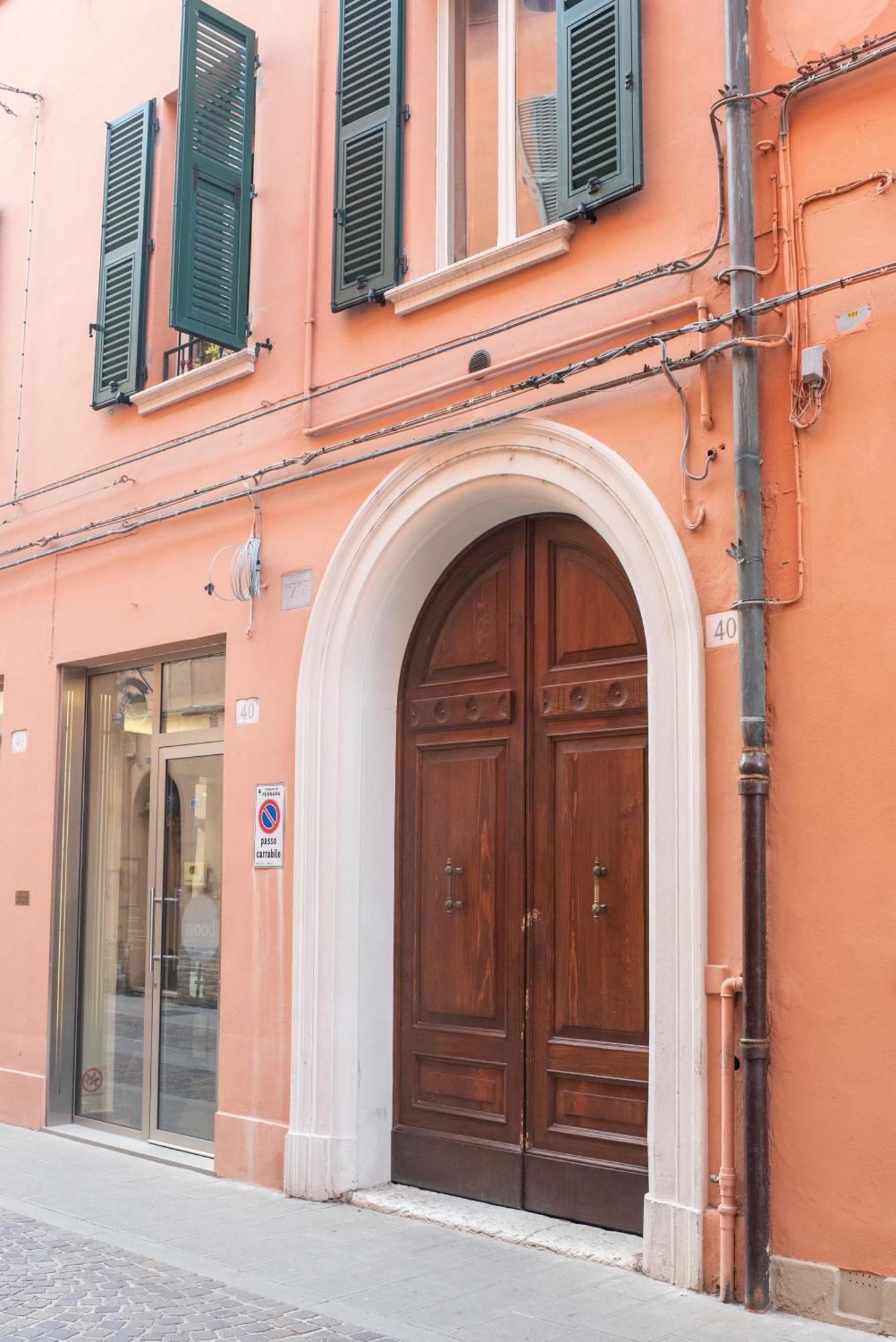 Corte Degli Estensi, Romantica Mansardina فيرّارا المظهر الخارجي الصورة